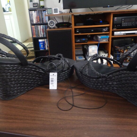 Torrid NWT Strappy Raffia Platform Wedge Size 13 WW Black Ankle Strap Cushioned - Picture 3 of 5